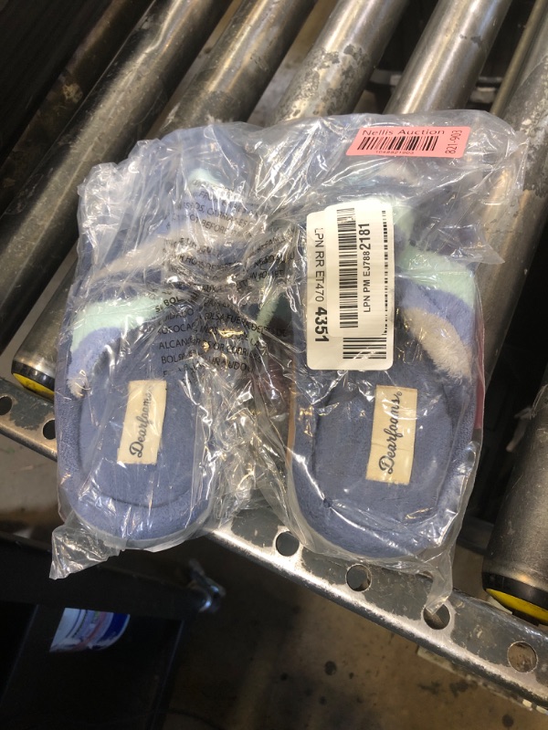 Photo 1 of Dearfoams Women's Melanie Terry Thong Slipper, Sleet, 5-6