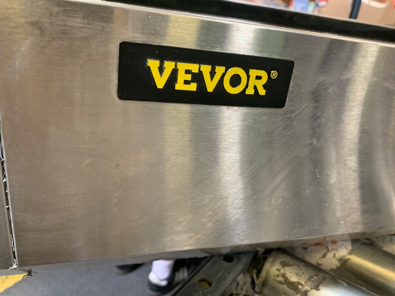 Photo 1 of VEVOR Refrigerated Condiment Prep Station, 40-Inch, 7.8 Qt Sandwich/Salad Prep Table with 1 1/3 Pan & 4 1/6 Pans, 150W Salad Bar with 304 Stainless Body and Cover Temp Adjuster One-Click Defrosting