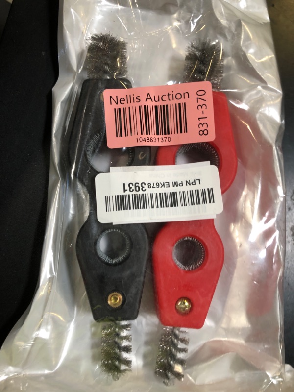 Photo 1 of Ohleats Battery Terminal Cleaning Brush, 4 in 1 Anti-Corrosion Car Battery Cleaner, Vehicle Battery Terminals Machine Parts Cleaning Tool for Auto Marine, Universal Car Accessories (Black+Red)
