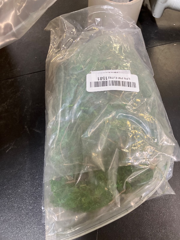 Photo 1 of TOPCOMWW Fake Moss for Centerpieces Decor, Aftificial Green Moss for Plant Crafts Flower, 3.5oz