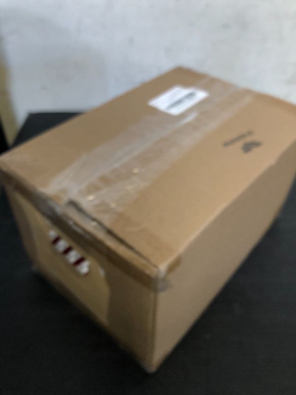 Photo 1 of Fainne 100 Pcs Self Adhesive White Cardboard Envelopes Bulk 7 x 9 Inch Flat Cardboard Mailers Document Photo Rigid Mailer for Mailing Shipping Letter CD Card Packaging Supplies