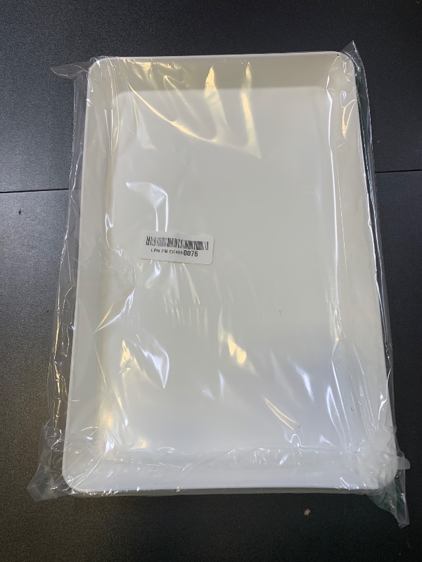 Photo 1 of Plasticpro Plastic Serving Trays 10 x 14 Serving Platters Rectangle Disposable Party Dish