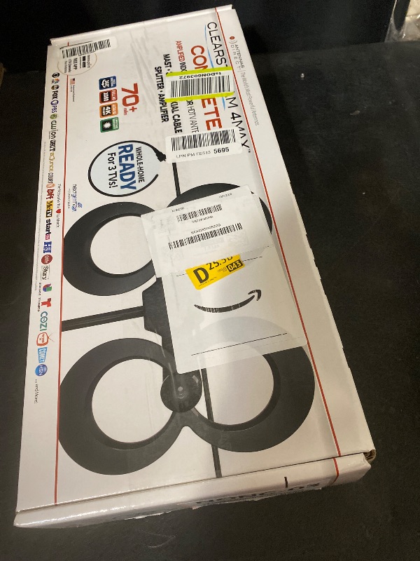 Photo 1 of Antennas Direct ClearStream 4MAX Indoor Outdoor TV Antenna, UHF VHF, Multi-Directional, 70+ Mile Range, 4K 8K UHD, NEXTGEN TV – w/ 20-inch Mast (Black)