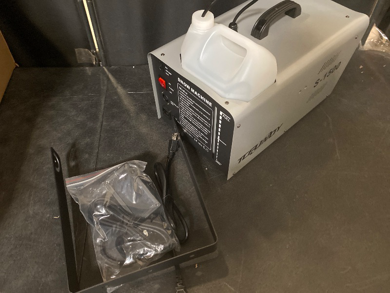 Photo 1 of Snow Machine 1500w Wired Remote Control Stage Snowflake Maker Machine for Party Christmas