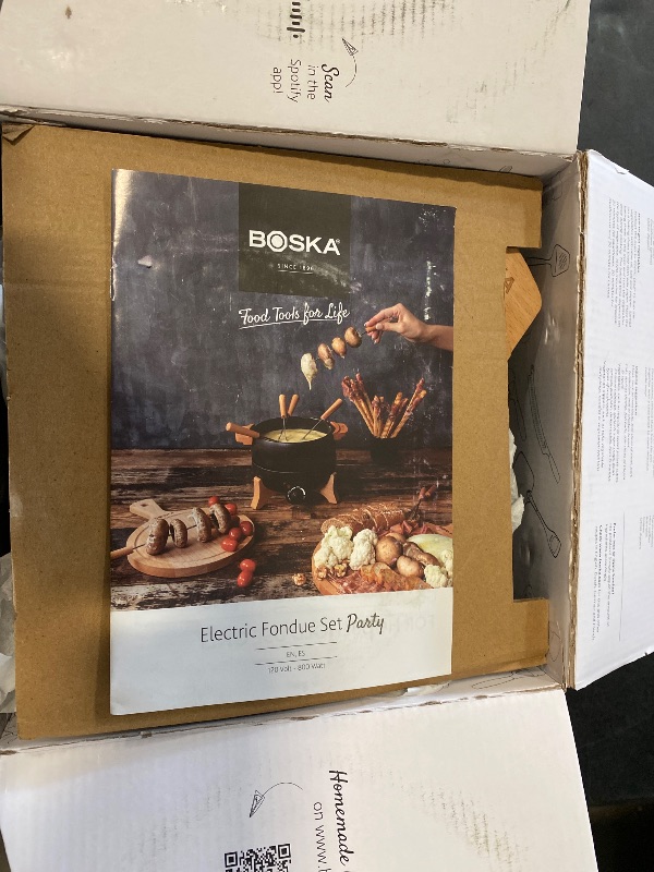 Photo 1 of Boska Electric Fondue Set Party 2.3 L - Electric Fondue - For Cheese Fondue, Chocolate Fondue, Hotpot - Temperature Control - 2.3 Litres - Fondue Device