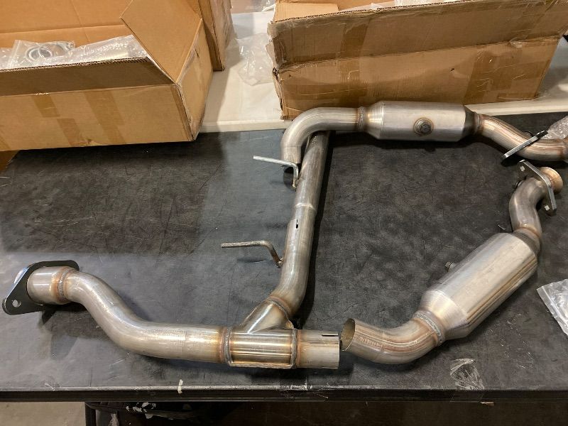 Photo 1 of NINTE Catalytic Converter Set For 2011-2014 Ford F150 5.0L V8 Both Sides Y Pipe OEM PN:645251(Left)/645252(Right)