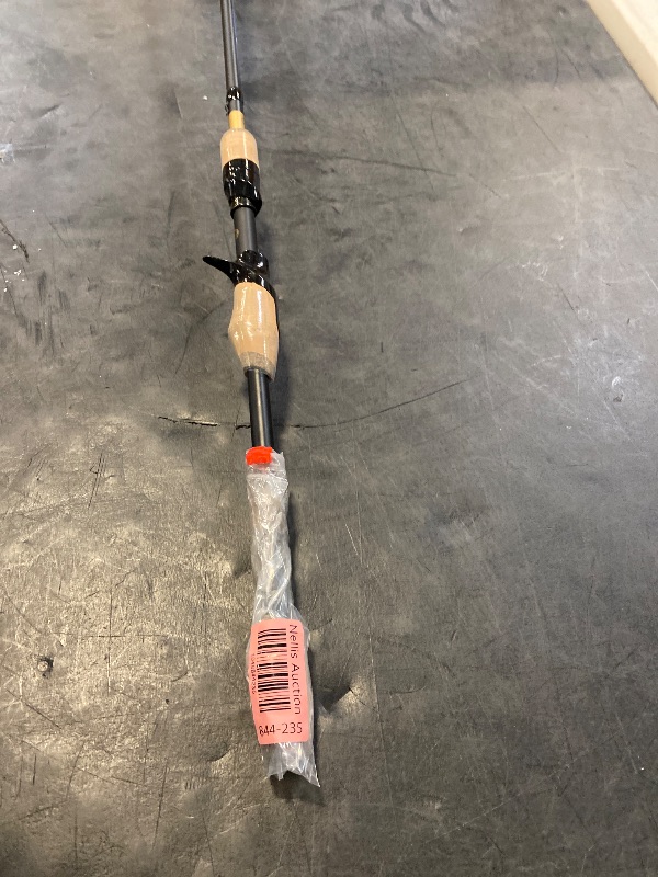 Photo 1 of Googan Squad Gold Series Go-to Casting Rod 7 Medium Heavy Fast
