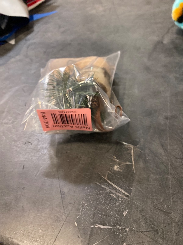 Photo 1 of (Tan)Hanging Ice Skate, Winter Decoration,