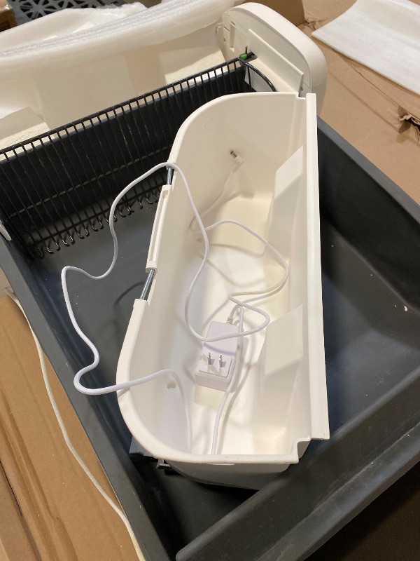 Photo 1 of Self Cleaning Litter Box,Fully Open Automatic Litter Box with App Control for Multiple Cats,Electric Litter Robot with Triple Sensor Protection,10L Waste Bin,Include 1 Roll Liners - White
