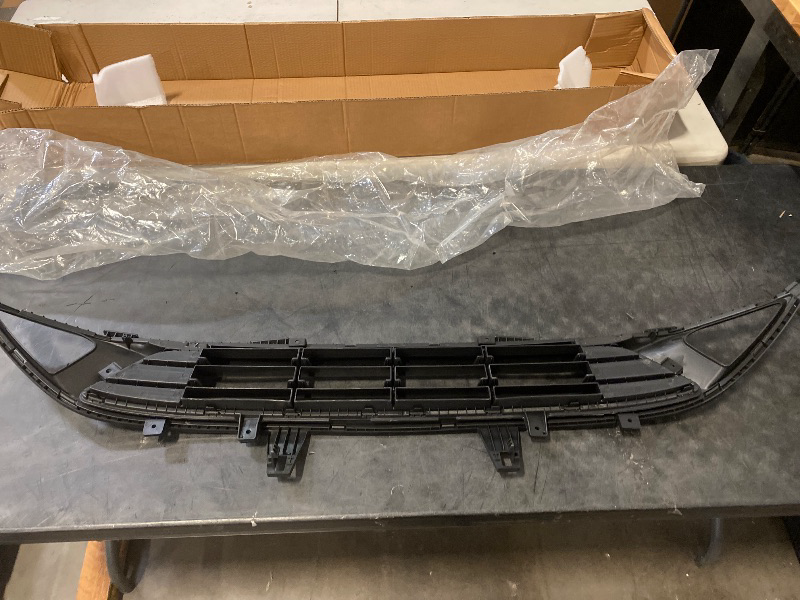 Photo 1 of Front Bumper Lower Grille Without Fog Lamp Hole Fit for 2019-2020 K-ia Optima-KI1036142