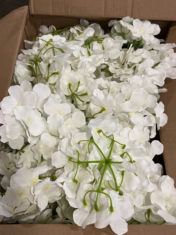 Photo 1 of Flojery Silk Hydrangea Heads Artificial Flowers Heads with Stems for Home Wedding Decor,Pack of 10 (White)
