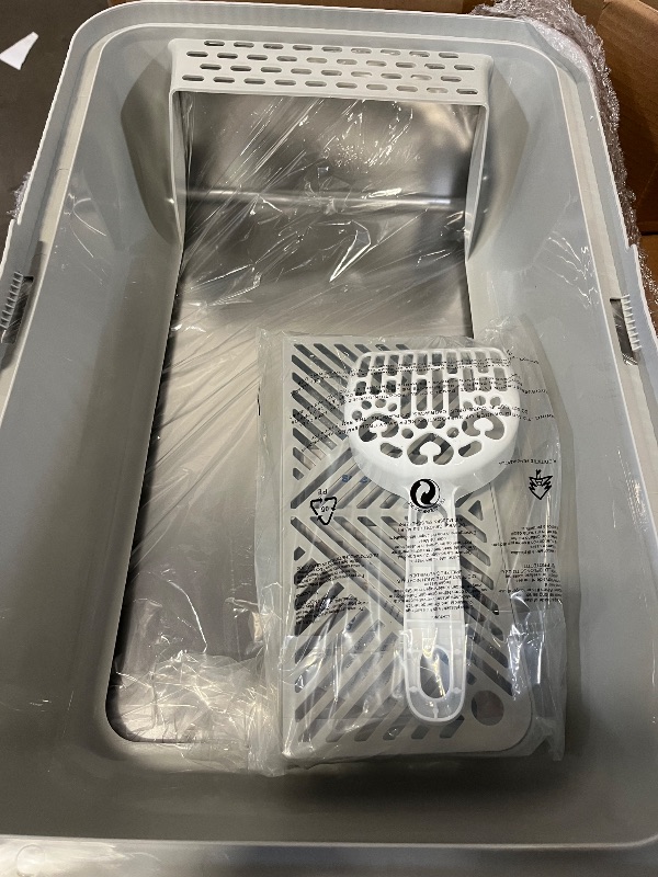 Photo 1 of Enclosed Stainless Steel Cat Litter Box with Lid Extra Large Litter Box for Big Cats XL Metal Litter Pan Tray with High Wall Sides Enclosure, Non-Sticky, Anti-Leakage, Easy Cleaning
