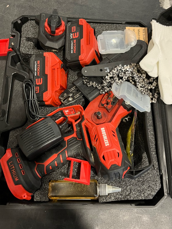 Photo 1 of *Red* BITOON 8-Inch Mini Chainsaw with 2PCS 3.0Ah Battery and Charger, Auto-Oiler, Brushless Cordless 8-Inch and 6-Inch 2-in-1 Pruning Chain Saw, Portable Electric Chainsaw for Cutting Wood, Branches 
