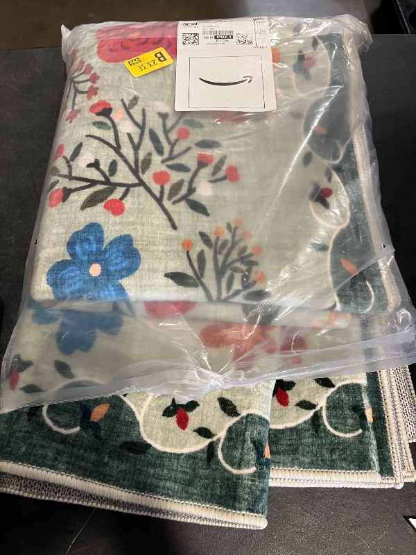 Photo 1 of Bedroom Rug 3x5 Rug Washable Area Rug Non Slip Low Pile Boho Floral Small Carpet for Bedroom, Bedside, Kitchen, Entryway, Kids Room, Office, College Dorm Essentials for Girls(Green)
