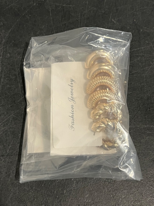 Photo 1 of 24 Pairs Gold Hoop Earrings Set for Women Hypoallergenic Chunky Chain Twisted Open Hoops Dangle Earring Packs for Birthday Party Fashion Jewelry Gift
