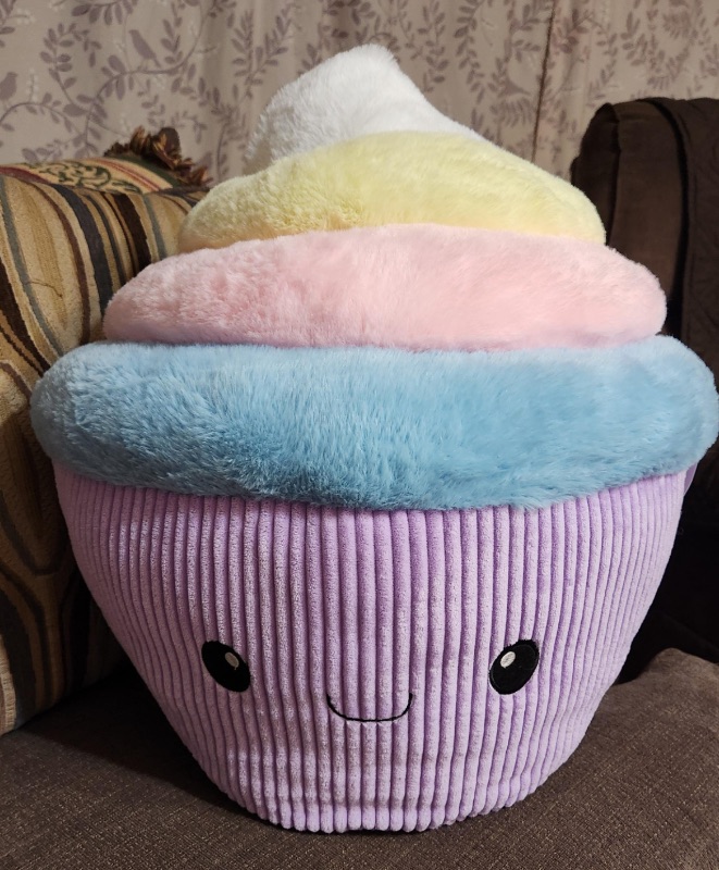 Photo 1 of Bativa Squishmellow 