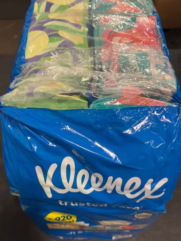Photo 1 of Kleenex Trusted Care 2-ply Facial Tissues, Flat Boxes (160 tissues/box, 12 boxes)
