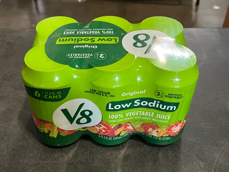 Photo 1 of V8 Original 100% Vegetable Juice, 11.5 fl oz Can (6 Pack)
