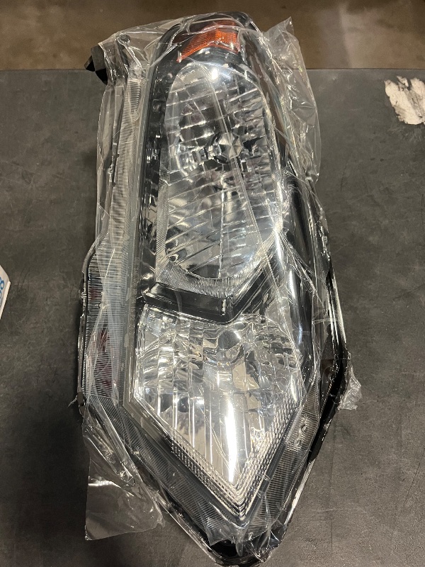 Photo 1 of 2016-2018 Honda-hrv, Halogen Headlamp Replacement Compatible with 16 2017 18 HR-V Chrome Housing Amber Reflector , Passenger Side Only 