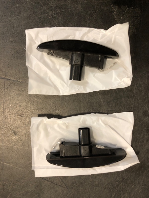 Photo 1 of Gempro 2Pcs LED Front Fender Side Marker Light Turn Signal Lamp Assembly Replacement for Range Rover Sport LR3 LR4 Discovery 3/Discovery 4 LR2 Freelander 2