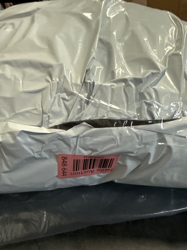 Photo 1 of EDOW Throw Pillow Insert, Set of 2 Down Alternative Polyester Square Form Decorative Pillow, Cushion,Sham Stuffer. (White, 22x22)
