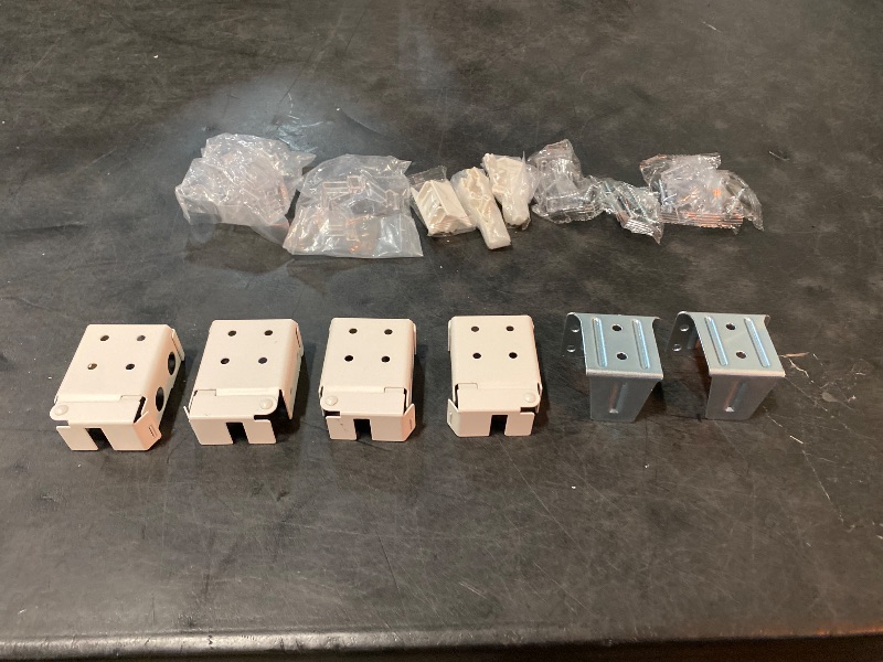 Photo 1 of 4pcs Box Mounting Bracket 2 Sets for 2inch Low Rail Venetian Blinds White Color Head Track End Cover Holder Window Blinds Headrail with 1-1/2"x 2-1/4" in Size