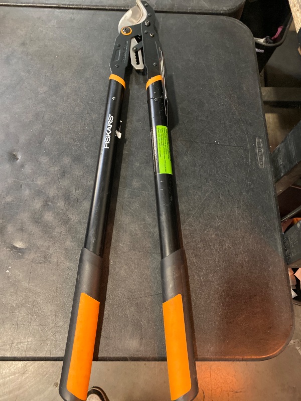 Photo 1 of Fiskars UltraSharp 32-in Steel Anvil Lopper
