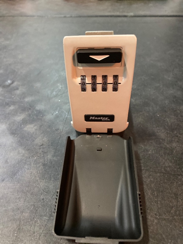 Photo 1 of Master Lock 5424D 10 Pack 2-7/8in. Light Up Dial Portable Lock Box