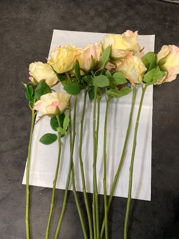 Photo 1 of Artificial Flower Rose 10pcs, Artificial Rose Silk Flower Gradient Color Fake Rose with Stems for DIY Wedding Bouquets, Centerpieces Arrangements, Home Decor, Party, Baby Shower - Gradient Orange
