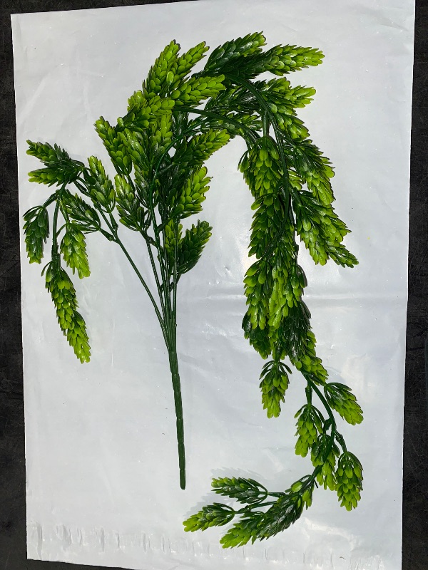 Photo 1 of 3Pcs Artificial Fake Flowers Hops Plants Realistic Faux Plastic Greenery Hanging Plant Vines UV Resistant Flower Wreath Decorations For Home Wall Garden Wedding Party Outdoor Balcony Corridor Décor
