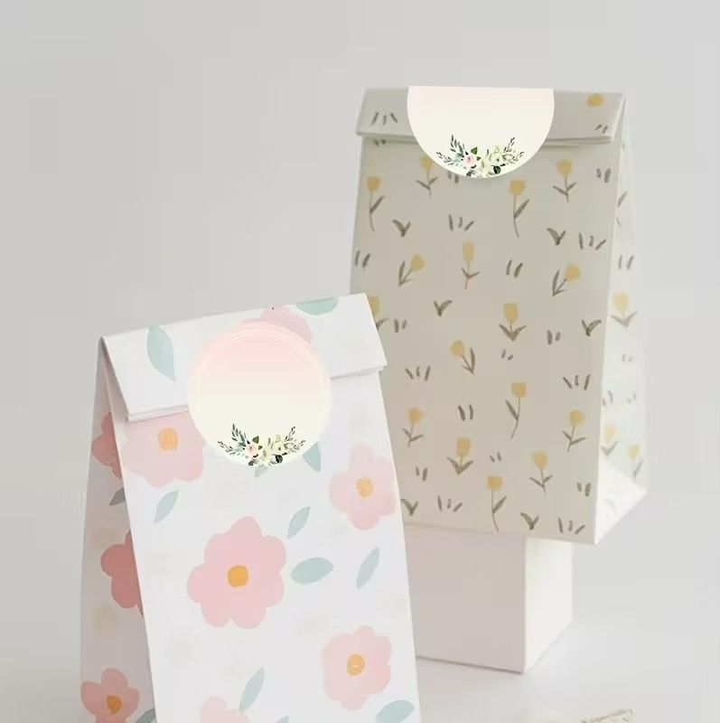 Photo 1 of 500pcs of Gradient Flower Wreath Direct Thermal Labels, 2X2 Inches, Suitable for Various Printing Purposes, Including Color Coding for Shipping Labels, Ideal for Small Businesses, Address Labels, And Name Tags.
