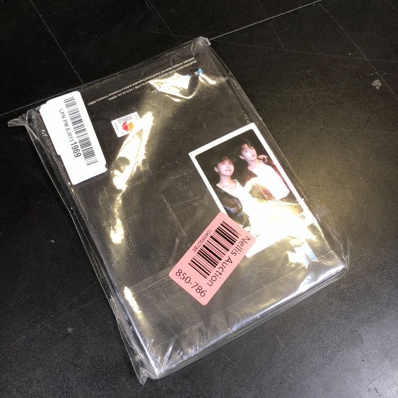 Photo 1 of BTS - LOVE YOURSELF ? [Her] [Random ver.] +Photobook+Photocard+Official Poster+Extra Photocard