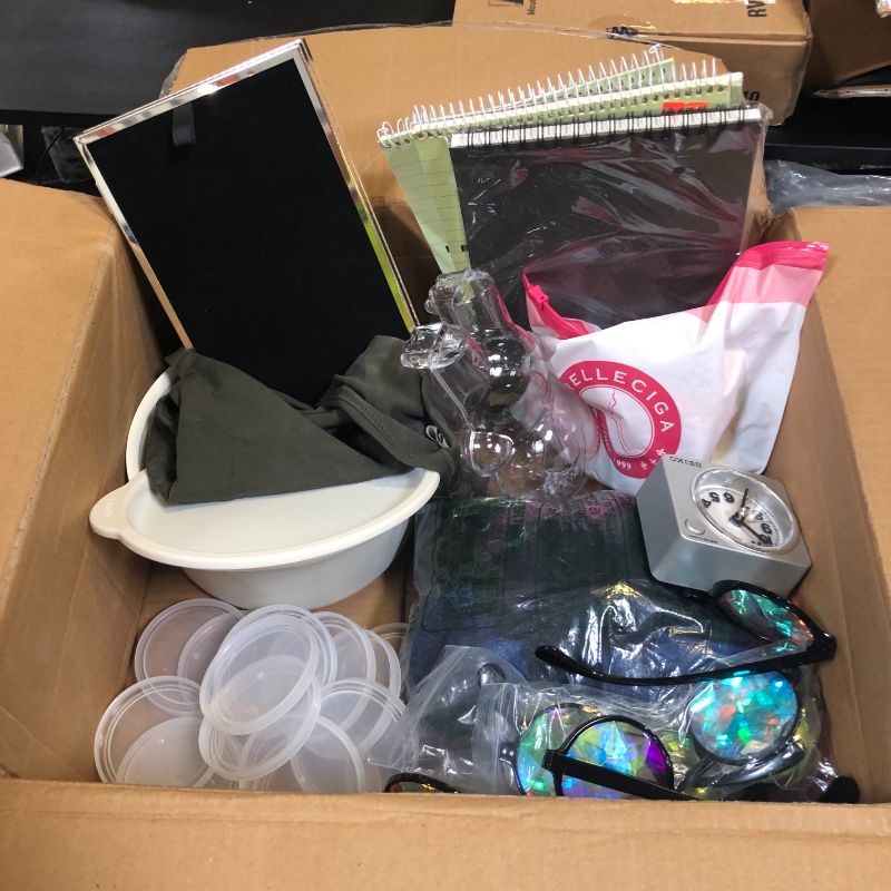Photo 1 of miscel;laaneous bundles of items