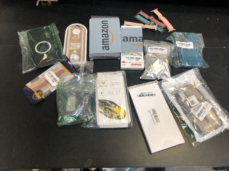 Photo 1 of miscellaneous bunbdddle of electronic accesories 