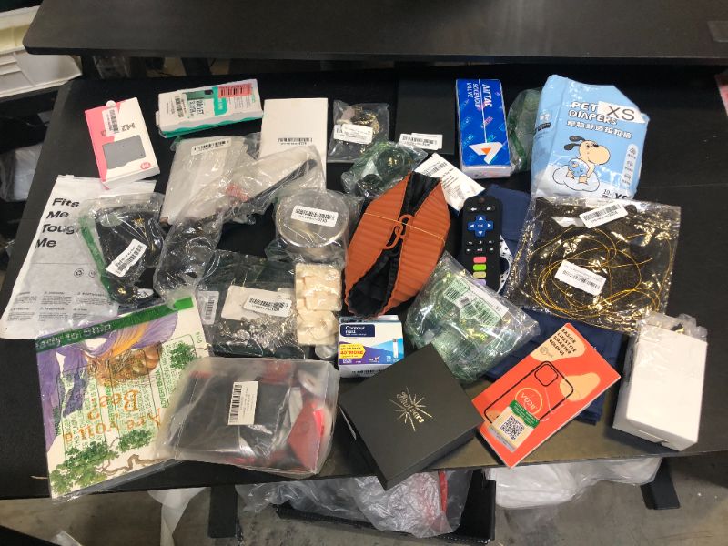 Photo 1 of Bag of missscellaneous items
