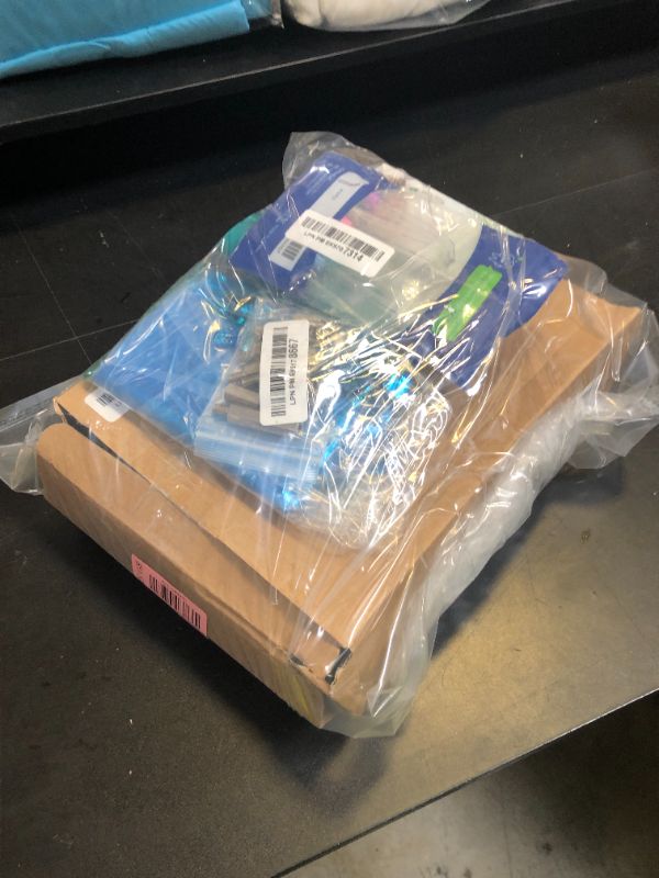 Photo 1 of miscellaneous bundle of items