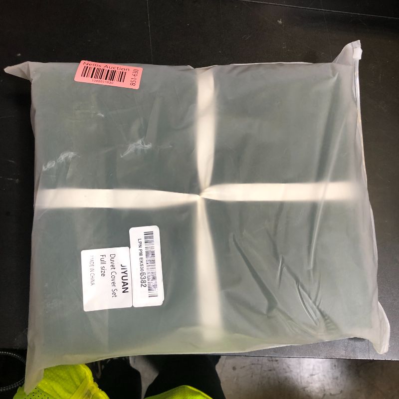 Photo 1 of JIYUAN 100% Washed Cotton Duvet Cover Set 3 Pieces Full, 1 Duvet Cover 80x90 Inches(Comforter Not Included) and 2 Pillowcases,Linen Feel Bedding Set Comfy and Breathable,Forest Green