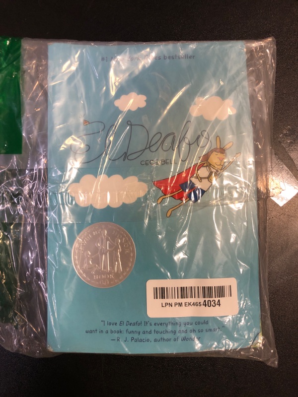 Photo 1 of El Deafo: A Graphic Novel
