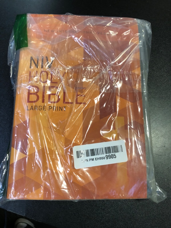 Photo 1 of NIV, Outreach Bible, Large Print, Paperback