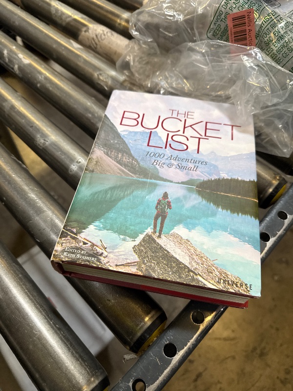 Photo 1 of The Bucket List: 1000 Adventures Big & Small (Bucket Lists)
