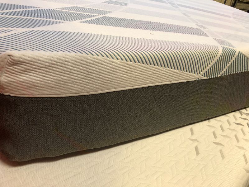 Photo 1 of 75x54x12in Mattress