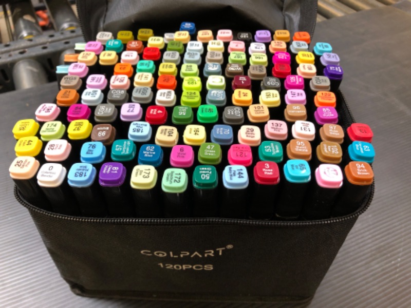 Photo 1 of  Markers Set Art Markers 