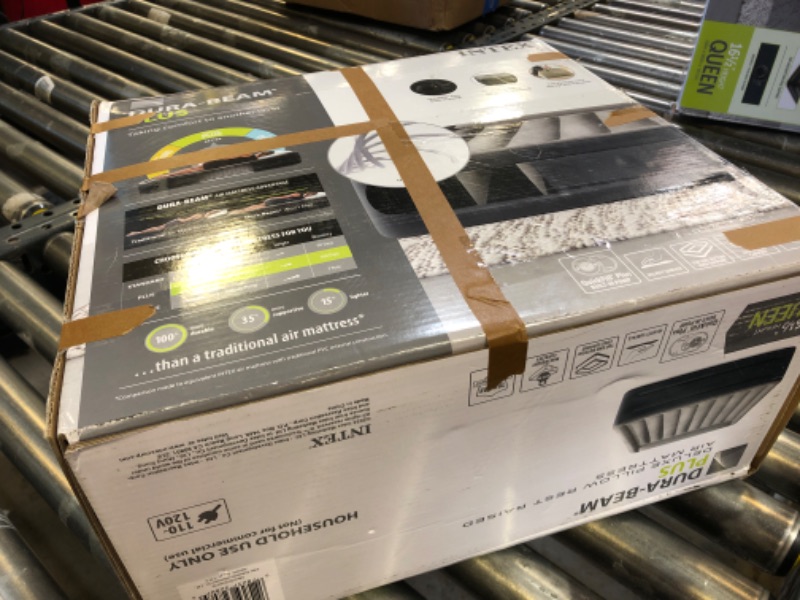 Photo 1 of Intex 64135ED Dura-Beam Plus Deluxe Pillow: Fiber-Tech – Queen Size – Built-in Electric Pump – 16.5in Bed Height – 600lb Weight Capacity