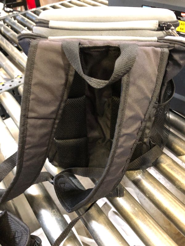Photo 1 of Igloo - Maxcold Latitude Hardtop Backpack - 18 Cans - Carbonite
