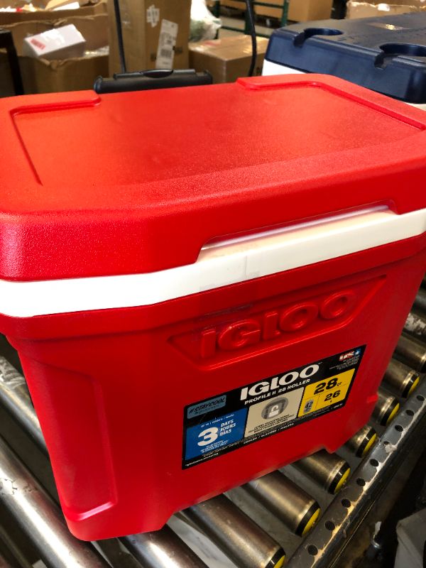 Photo 1 of Igloo Profile II 28 Quart Roller, red