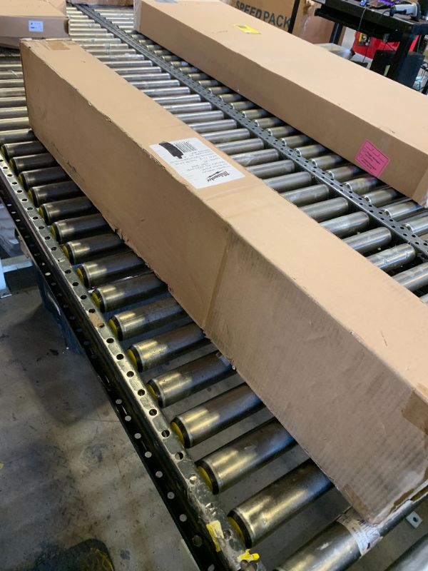 Photo 1 of Milwaukee 2125-20 M12 LED Bare Underhood Light (Tool Only)