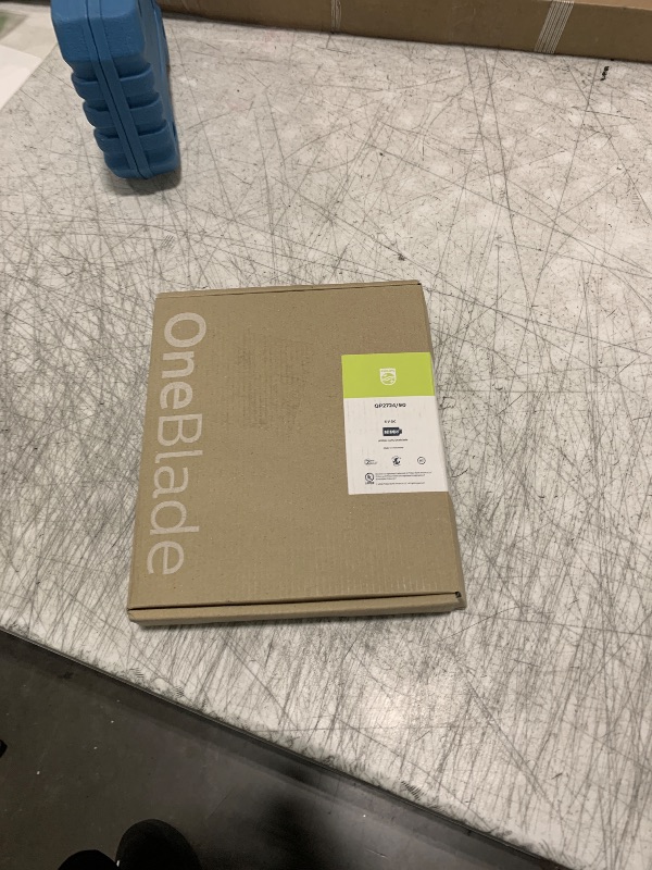 Photo 2 of Philips Norelco OneBlade 360 Hybrid Face, Electric Beard Trimmer and Shaver, with 360 Blade Technology, 1x 360 Blade for Face, 5in1 Adjustable Comb, Model QP2724/90