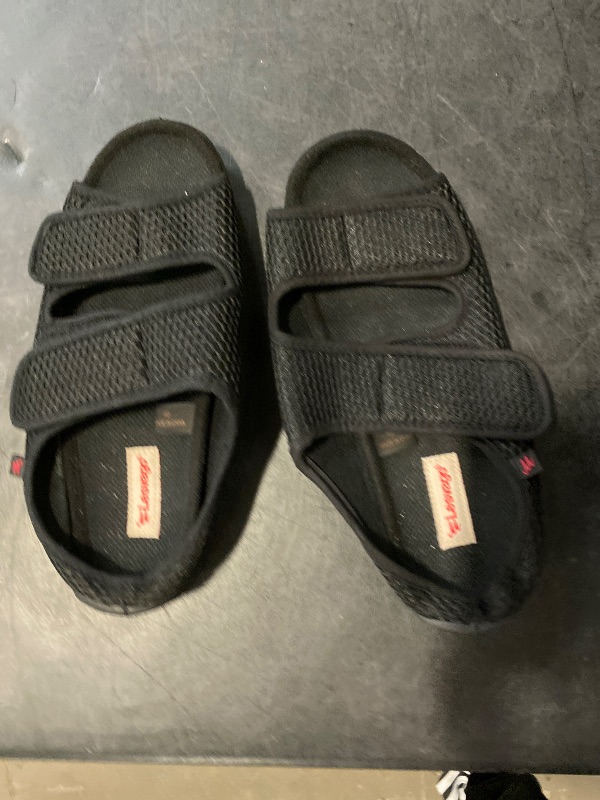 Photo 1 of Size 8.5 XGOPTS Diabetic Sandals for Women Men Extra Wide Diabetic Foot Shoes Swollen Feet Diabetic Edema Boots Slippers Non Slip Open Toe Adaptive Sandals Diabetic Arthritis Walking Shoes Adjustable Closure