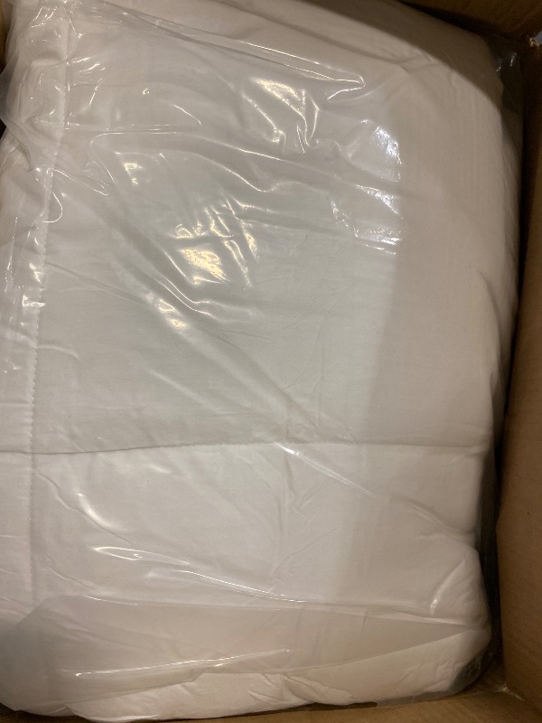 Photo 1 of Oaken-Cat 100% Cotton Cover Down Alternative Comforter King Size - Cloud Bed for All Season, Breathable White, Ultra-Soft Duvet Insert (104x88)