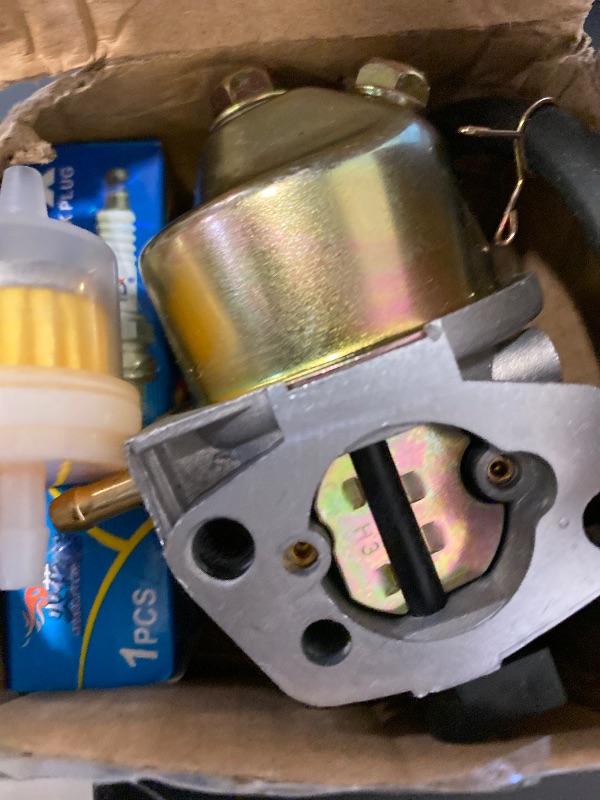 Photo 1 of 212CC Carburetor Carb for Harbor Freight Predator 60363 68120 68121 69727 69730 Engine R210 Gas Engine for 6.5 HP 212cc Go Kart OHV Engine